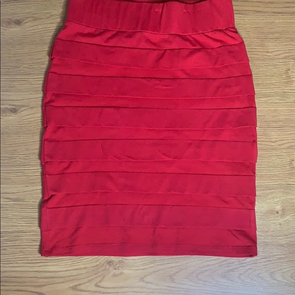 Brat Star Mid-length Bodycon Red Skirt Size Med